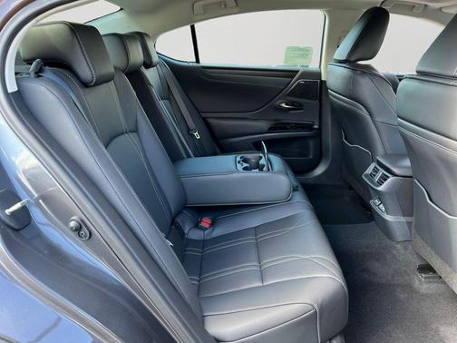 2025 Lexus ES 350 Luxury
