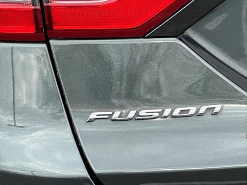 2016 Ford Fusion Hybrid SE