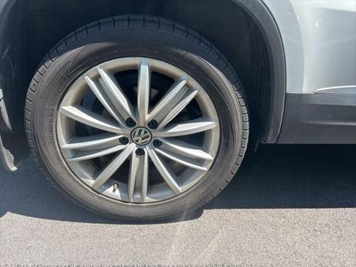 2016 Volkswagen Tiguan SE