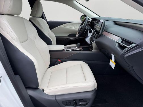 Eminent White Pearl 2026 Lexus RX 450h+ Base