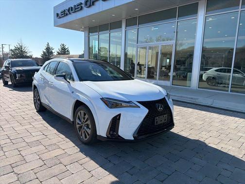 2025 Lexus UX 300h Base