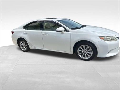 2013 Lexus ES 300h Base