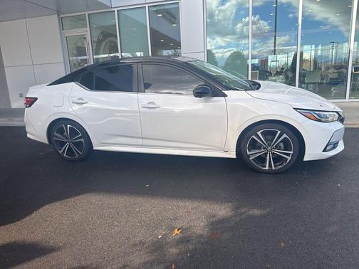 2022 Nissan Sentra SR