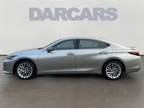 2019 Lexus ES 300h Luxury