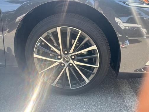 2024 Lexus ES 350 Base