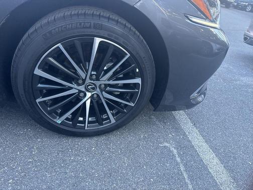 2024 Lexus ES 350 Base