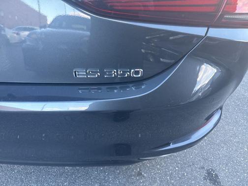 2024 Lexus ES 350 Base