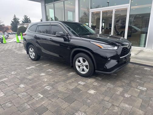2021 Toyota Highlander LE