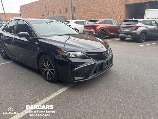 2022 Toyota Camry SE