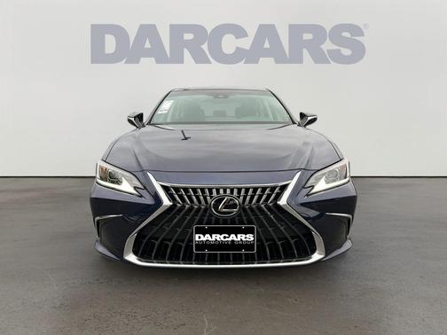 2025 Lexus ES 300h Base