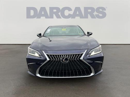 2025 Lexus ES 300h Base