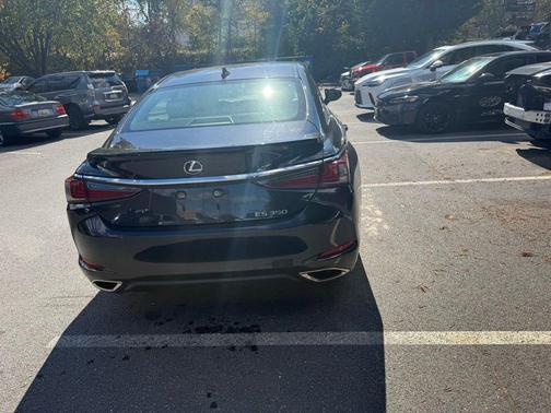 2022 Lexus ES 350 Base