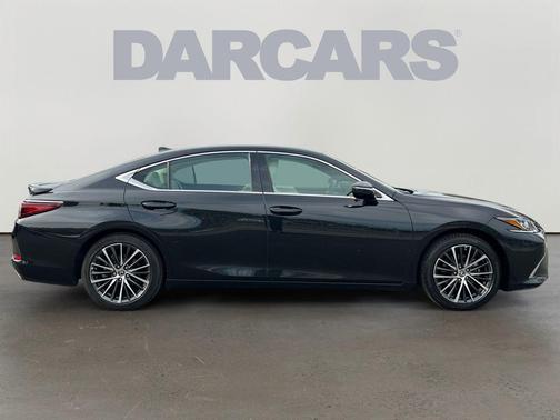 2022 Lexus ES 350 Base