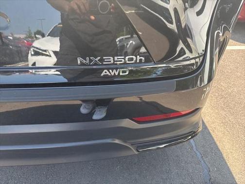 2025 Lexus NX 350h Premium