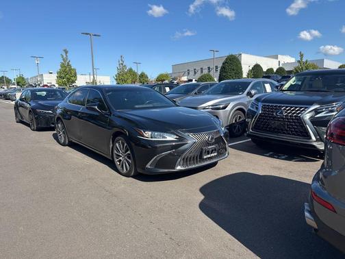 2021 Lexus ES 350 Base