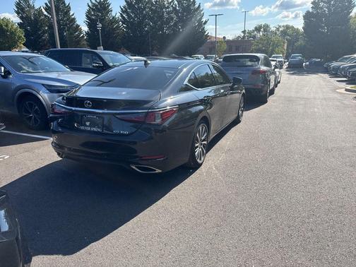 2021 Lexus ES 350 Base