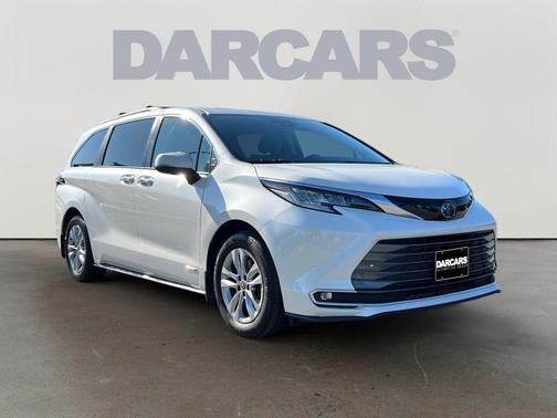 2021 Toyota Sienna Limited 7-Passenger