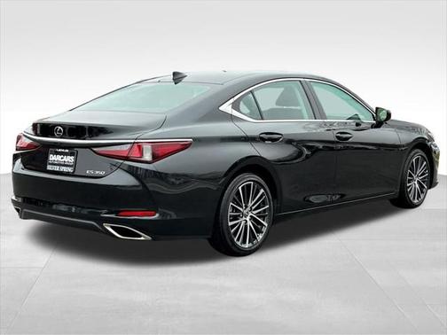 2022 Lexus ES 350 Base