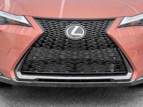 2025 Lexus UX 300h Base