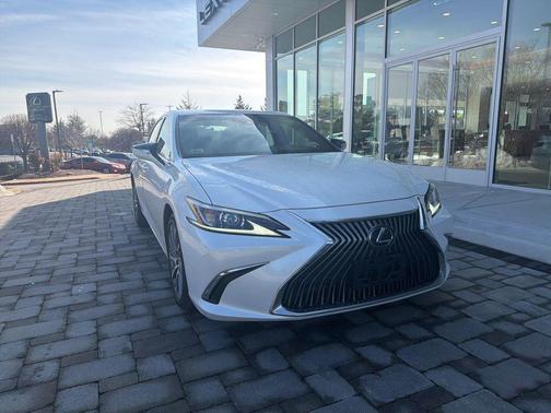 2021 Lexus ES 250 Base