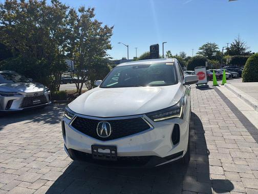 Platinum White Pearl 2023 Acura RDX Technology Package