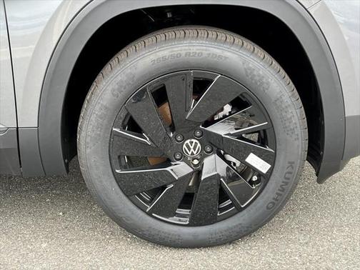 2025 Volkswagen Atlas 2.0T SE w/Technology 4MOTION