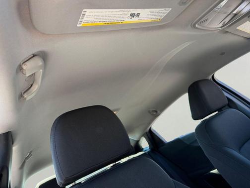 Summit White 2018 Chevrolet Malibu LT