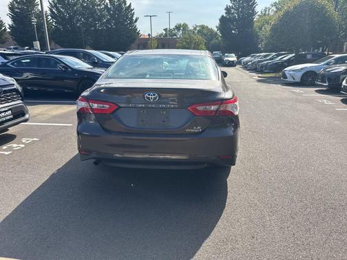 2018 Toyota Camry Hybrid LE