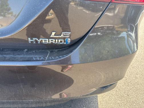 2018 Toyota Camry Hybrid LE
