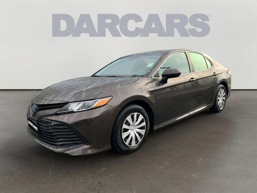 2018 Toyota Camry Hybrid LE