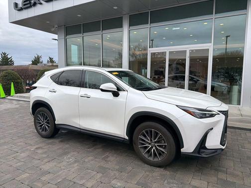 Eminent White Pearl 2024 Lexus NX 250 Base