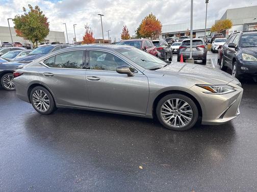 2021 Lexus ES 250 Base