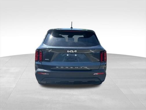 2022 Kia Sorento LX