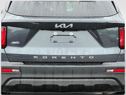 2022 Kia Sorento LX