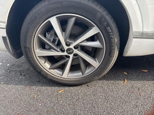 2025 Genesis GV80 2.5T