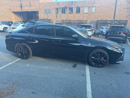 2024 Lexus ES 300h Base