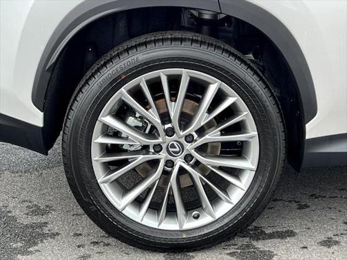 2025 Lexus NX 350h Premium