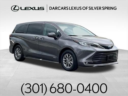 2021 Toyota Sienna XLE 8 Passenger