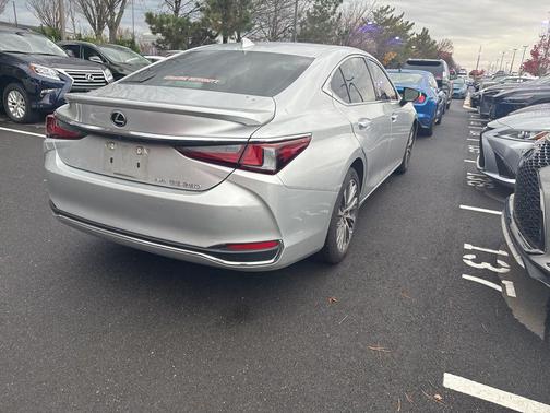 2021 Lexus ES 250 Base