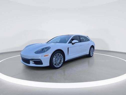2018 Porsche Panamera 4