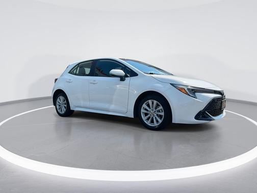 Ice Cap 2023 Toyota Corolla SE