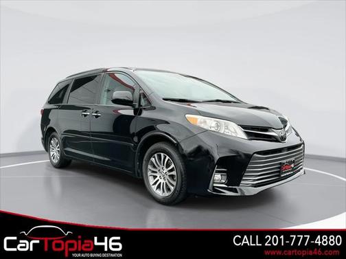 2018 Toyota Sienna Limited Premium