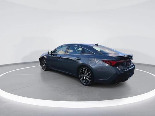 2019 Toyota Avalon XSE
