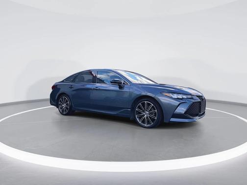 2019 Toyota Avalon XSE