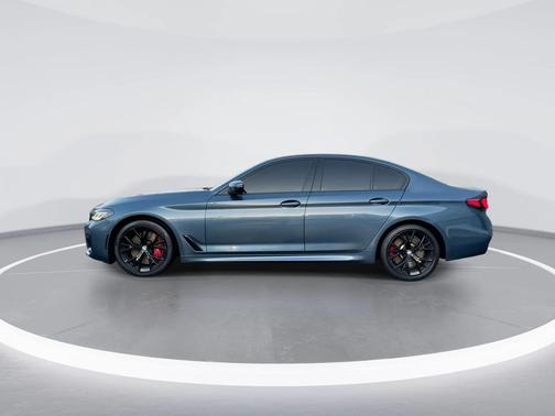 2023 BMW 540 i xDrive