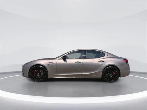 2022 Maserati Ghibli Modena Q4