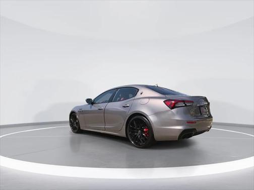 2022 Maserati Ghibli Modena Q4
