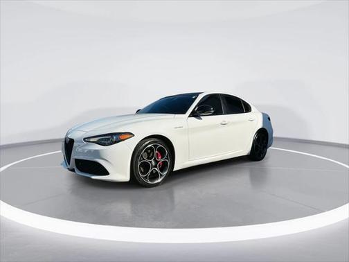 2022 Alfa Romeo Giulia Ti