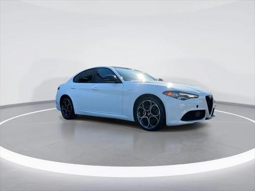 2022 Alfa Romeo Giulia Ti
