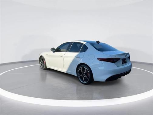 2022 Alfa Romeo Giulia Ti